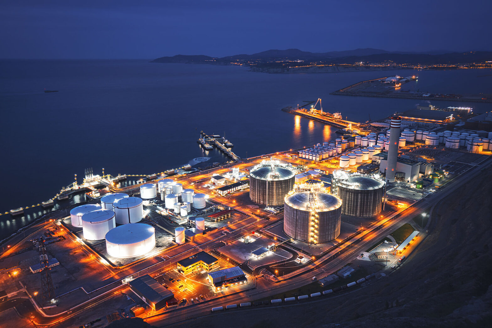 industry in Bilbao near the sea